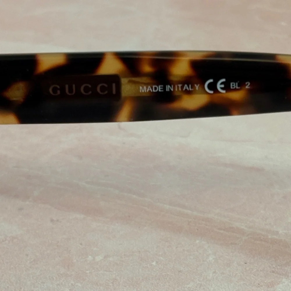 Authentic Gucci tortoise shell sunglasses - left arm broken, right arm intact